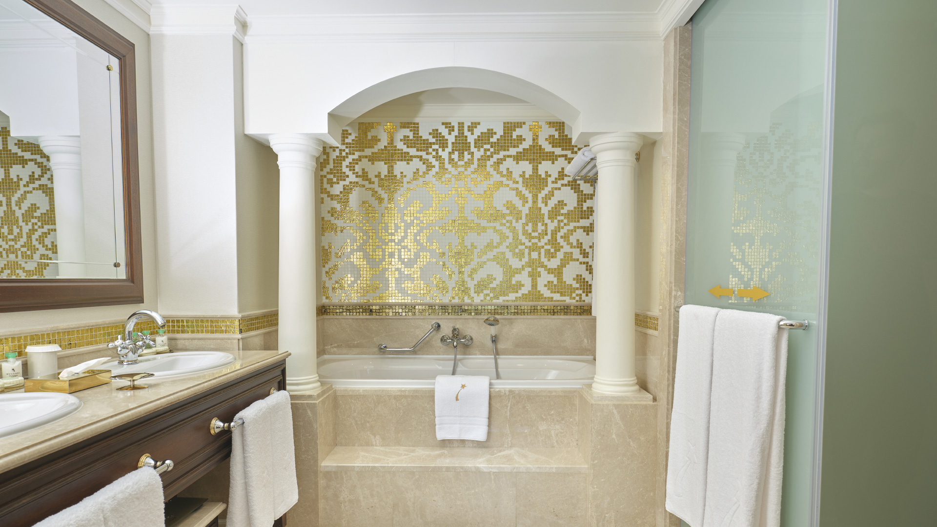 Aile Odası (Corner Suit) - 6